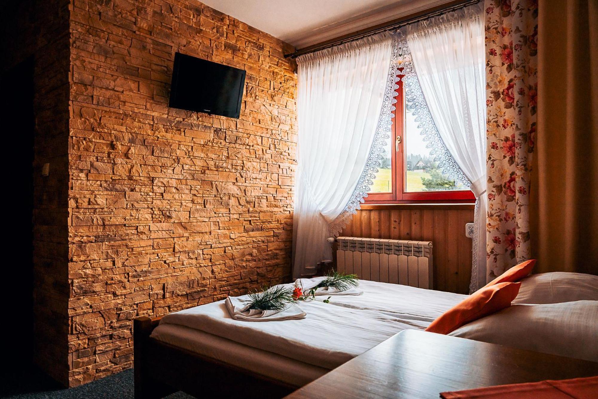 Pokoje Goscinne U Bronka Ciche Małe Exteriér fotografie